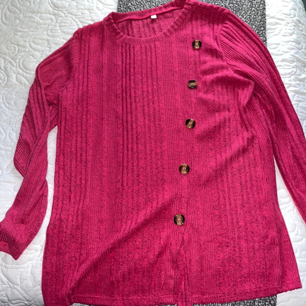 Large long sleeve sweater with buttons